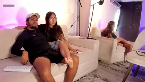 3someunlocked online show from September 2025 05:29:02 PM