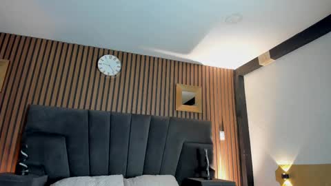 3X NAXAA online show from September 2025 12:17:02 PM