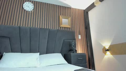 3X NAXAA online show from September 2025 12:30:01 PM