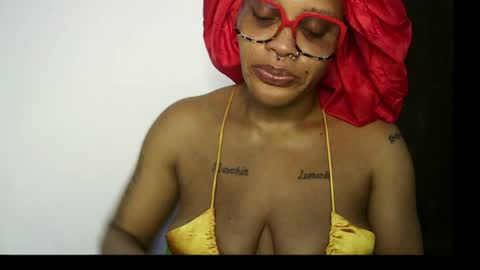 Snapshot of 420ebony_goddess chatting on July 2026 07:02:02 AM goddess zuri online show from July 2026 07:02:02 AM