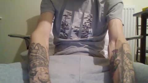 420feetloverr420 online show from October 2025 10:06:02 PM