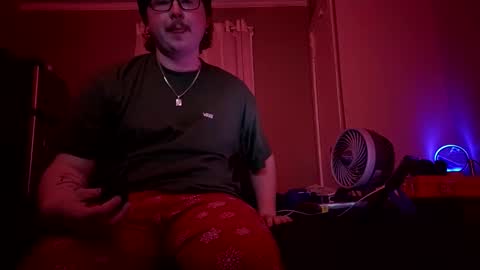 Snapshot of 420jizzva chatting on March 2026 12:48:02 AM Daddythickdick420 online show from March 2026 12:48:02 AM