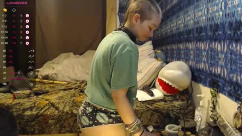 420stonerchick online show from March 2026 02:09:02 PM