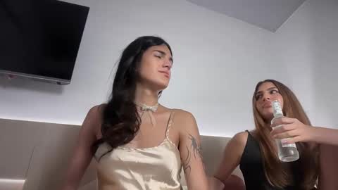 Snapshot of 4444ngel chatting on September 2025 11:32:02 PM Gabriela  online show from September 2025 11:32:02 PM