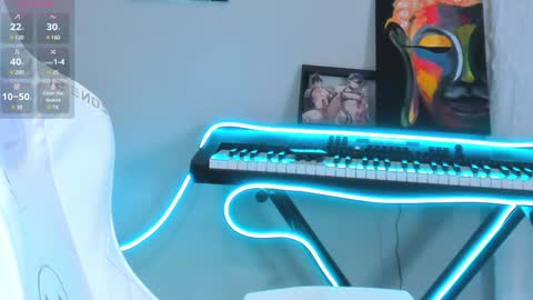 Snapshot of 4ever_dude chatting on February 2025 11:44:02 AM Andrew online show from February 2025 11:44:02 AM