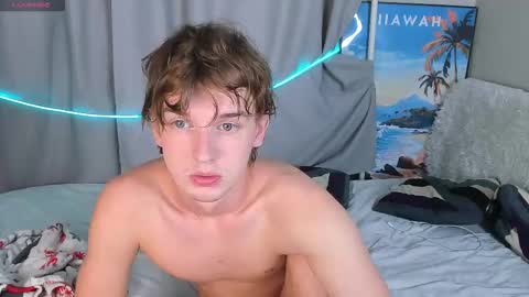 Snapshot of 4ever_dude chatting on September 2025 05:53:01 AM Andrew online show from September 2025 05:53:01 AM