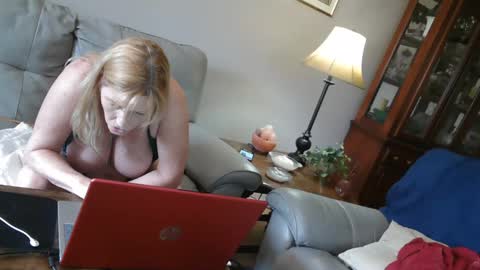 Snapshot of 4theloveofjane chatting on December 2024 05:11:01 PM Jane online show from December 2024 05:11:01 PM