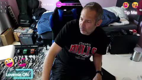Larese Carlo online show from July 2026 09:26:02 AM