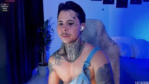 Snapshot of 777_stefantransmen chatting on December 2025 02:38:01 AM Stefan online show from December 2025 02:38:01 AM