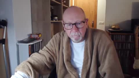  Papi  online show from February 2025 05:31:01 PM