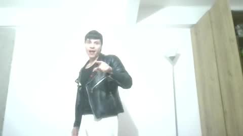 82tomas online show from April 2026 10:07:02 PM