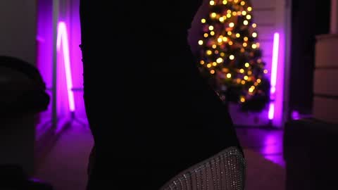 Monicano face online show from December 2024 11:20:02 AM