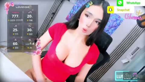 Snapshot of 8inchabsoluteselfsucker chatting on April 2026 11:42:02 PM Heaven online show from April 2026 11:42:02 PM
