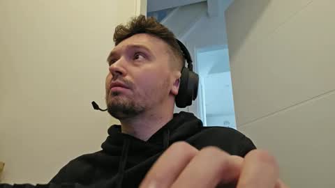 8inchdude93 online show from September 2025 09:43:01 AM