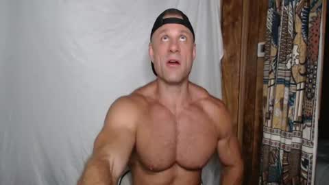 Snapshot of 9fat_inches chatting on July 2026 03:56:02 AM 9 fat inches online show from July 2026 03:56:02 AM