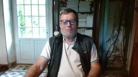 _123_voyeur_ online show from October 2025 10:01:02 AM