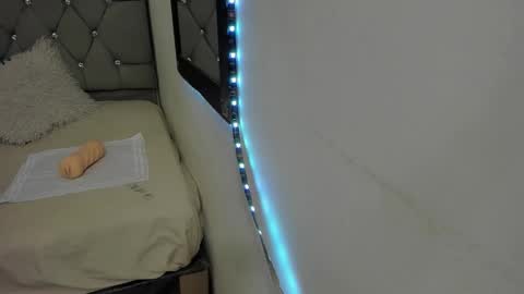 Snapshot of _1dereck chatting on February 2026 09:40:01 AM DERECK online show from February 2026 09:40:01 AM