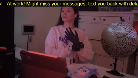 _3x7_ online show from September 2025 02:17:01 PM