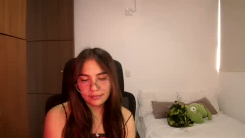 Snapshot of _abbyyyy_ chatting on June 2026 04:22:02 PM abby 3 online show from June 2026 04:22:02 PM