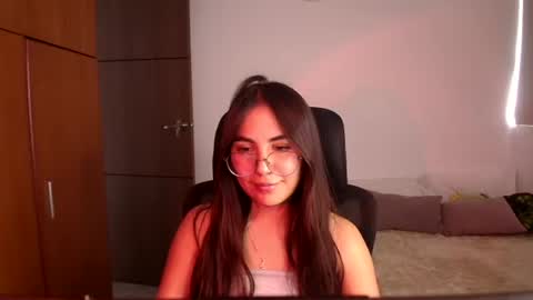 Snapshot of _abbyyyy_ chatting on August 2026 07:50:02 PM abby 3 online show from August 2026 07:50:02 PM