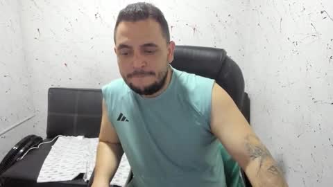     ----       online show from October 2025 05:17:01 PM