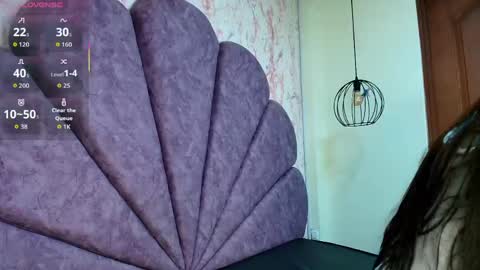 Snapshot of _alaia_collway_ chatting on April 2026 12:07:01 PM Alaia online show from April 2026 12:07:01 PM