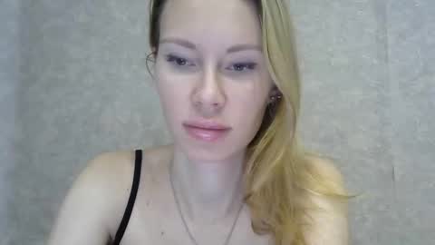 _alex1819 online show from February 2026 07:01:01 AM