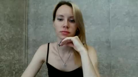 Snapshot of _alex1819 chatting on June 2026 08:24:02 AM _alex1819 online show from June 2026 08:24:02 AM