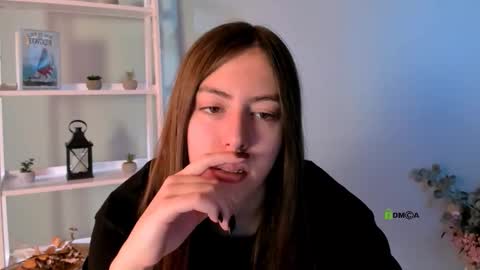 _alice_smith__ online show from October 2025 08:59:01 AM