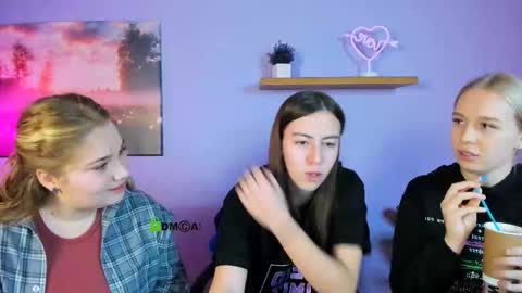 _alice_smith__ online show from October 2025 08:48:02 AM