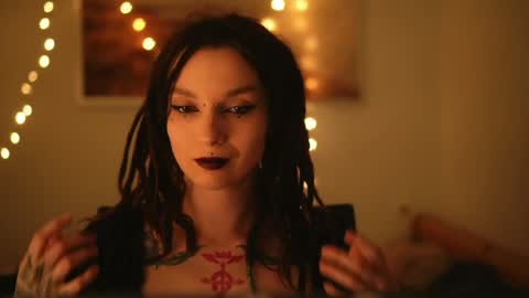 Alice Morrison Mistress Datura online show from April 2026 05:17:01 PM