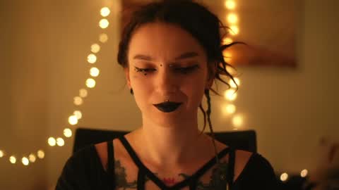 Snapshot of _alicemorrison_ chatting on April 2026 05:27:01 PM Alice Morrison Mistress Datura online show from April 2026 05:27:01 PM