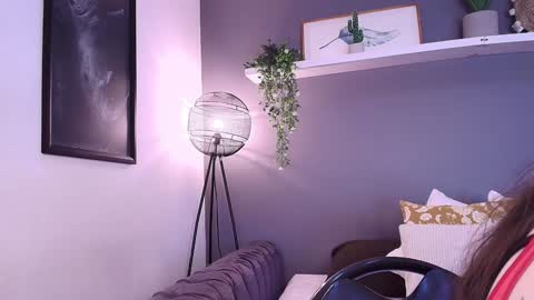  Alice  online show from February 2025 07:44:02 PM