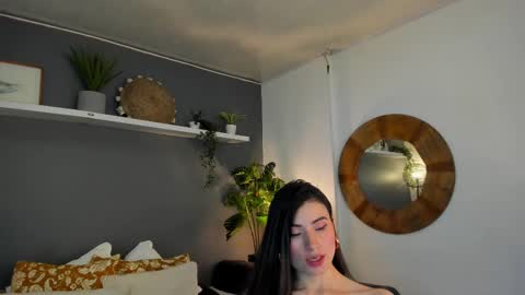  Alice  online show from February 2025 10:48:01 PM