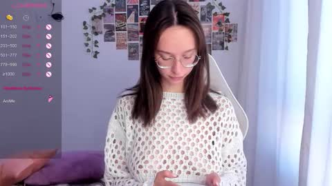 Snapshot of _alissaa_ chatting on October 2025 01:19:01 PM Alice online show from October 2025 01:19:01 PM