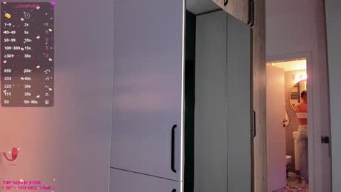 Mia online show from February 2025 09:46:01 AM