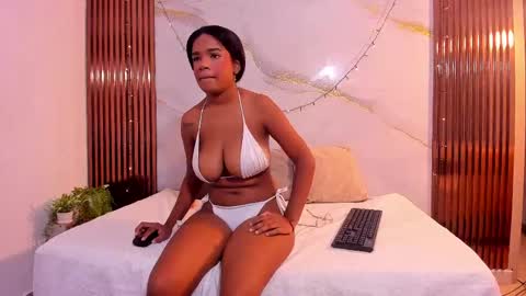 Snapshot of _anais_rose_ chatting on May 2026 12:21:02 PM ANAIS online show from May 2026 12:21:02 PM