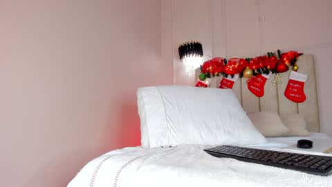 ngela  online show from December 2024 12:53:02 AM