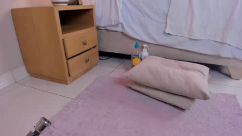 ngela  online show from February 2025 02:55:02 PM