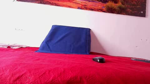 Any online show from November 2025 07:15:01 PM