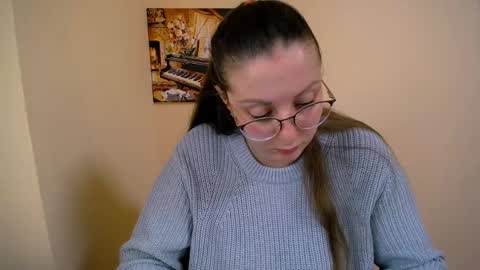 Anna online show from February 2025 10:55:02 AM