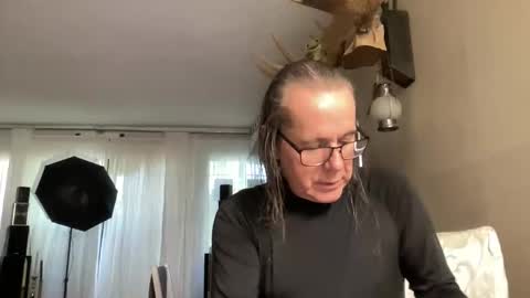 Snapshot of _anneonamouse chatting on May 2026 06:20:01 PM anneonamouse online show from May 2026 06:20:01 PM