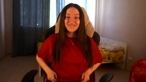 Anna online show from February 2025 12:16:02 PM