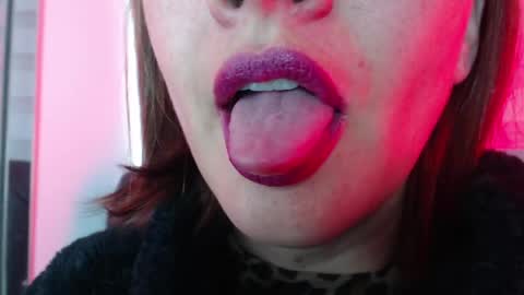 Snapshot of _antomouth_paradise chatting on April 2026 09:09:02 PM antonia online show from April 2026 09:09:02 PM