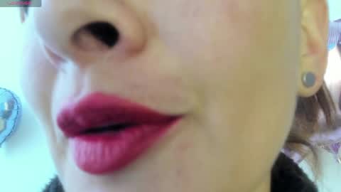 Snapshot of _antomouth_paradise chatting on May 2026 01:18:01 PM antonia online show from May 2026 01:18:01 PM