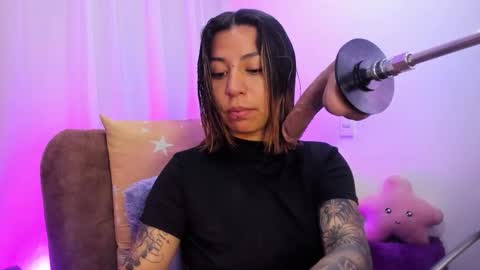 _antonella_dreams online show from December 2025 03:29:01 PM