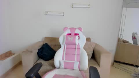    online show from January 2026 12:18:02 PM