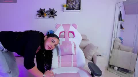 Snapshot of _april_smith_ chatting on May 2026 12:23:01 PM online show from May 2026 12:23:01 PM