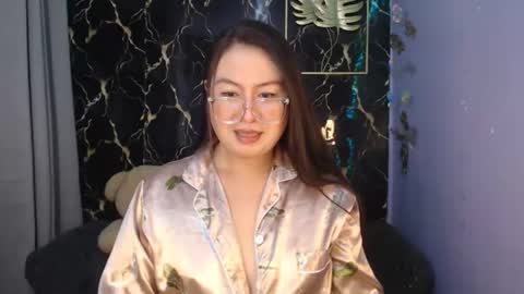 Snapshot of _arah chatting on April 2026 10:30:01 AM arah online show from April 2026 10:30:01 AM