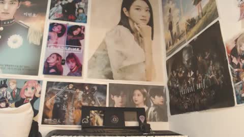 Ariana online show from November 2025 03:57:01 PM